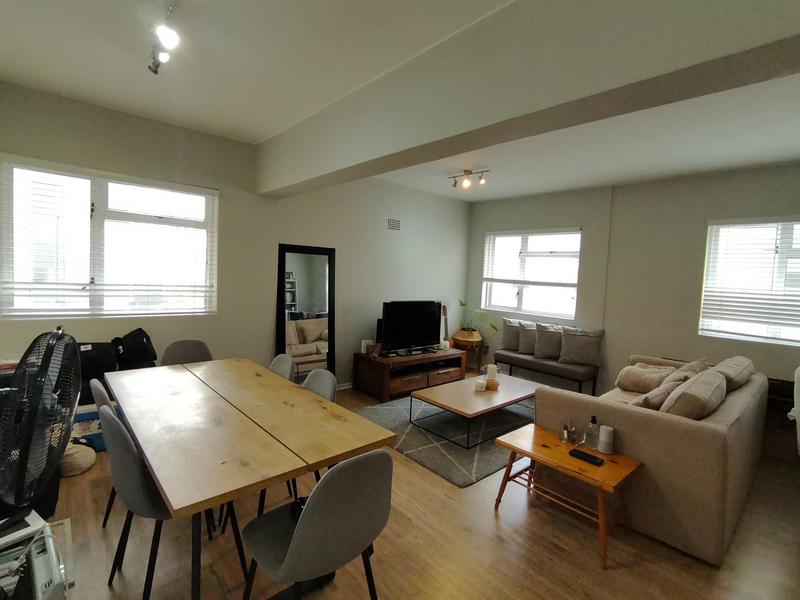 To Let 1 Bedroom Property for Rent in Sea Point Western Cape
